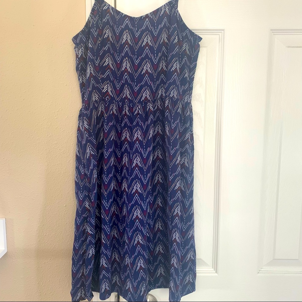 ☀️ H&M Divided - Navy Spaghetti Strap Patterned Dress (Juniors)